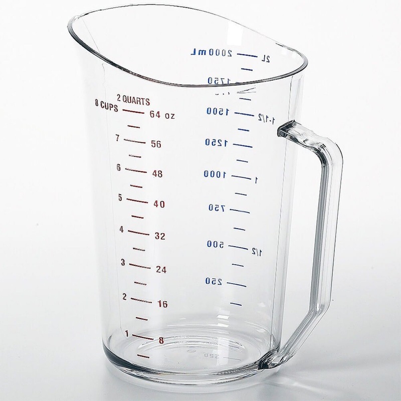Cambro Clear Camwear Measuring Cup - 2 Qt.