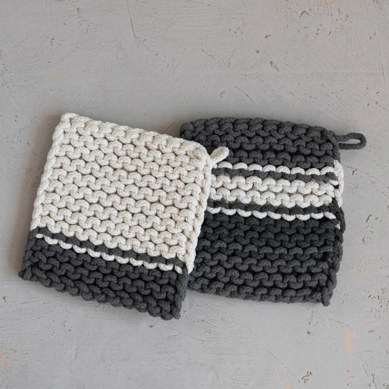 8" Square Pot Holder
