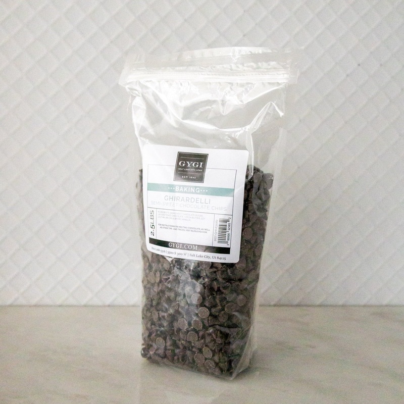 Ghirardelli Semi Sweet Chocolate Baking Chips 1000ct - 2.5 lb. Bag