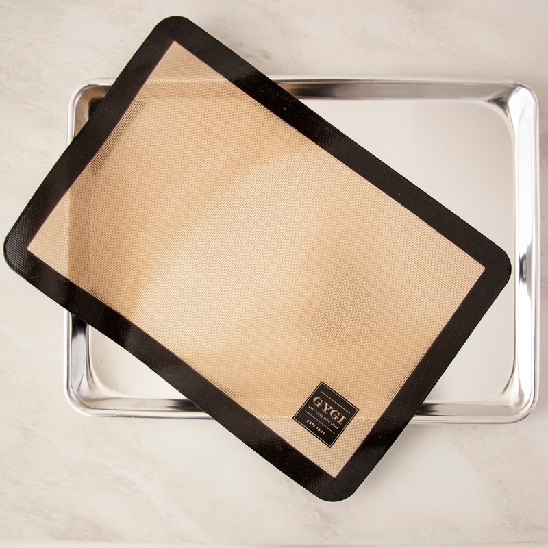 's Non-Stick Silicone Baking Mat