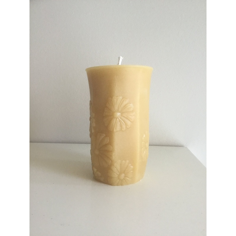 Daisy Beeswax Candle