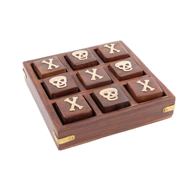 Rembrandt Wooden Skull & Cross Bones Tic Tac Toe TK1270